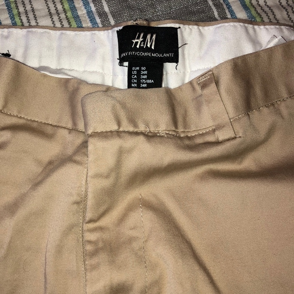 Men’s H&M Slim fit khakis